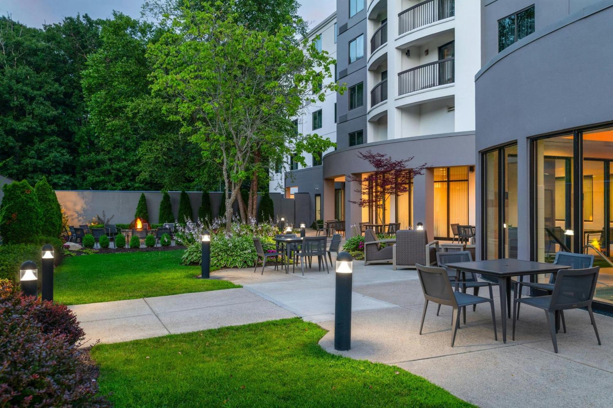 Hotel Courtyard By Marriott Providence Lincoln Exterior foto